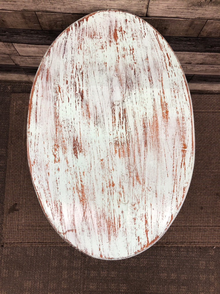 BLUE DISTRESSED OVAL SIDE TABLE.