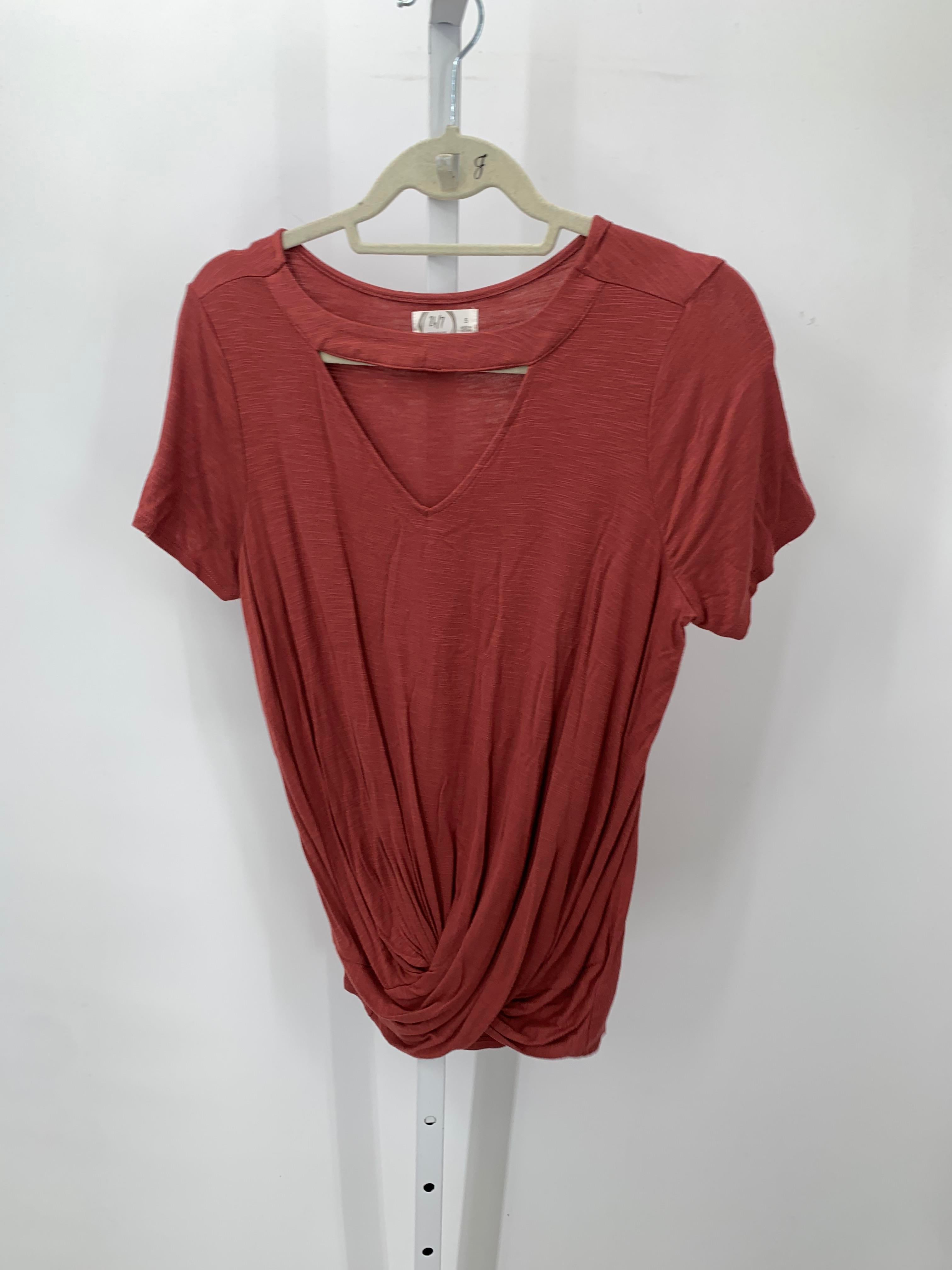Maurices Size Small Misses Short Sleeve Shirt