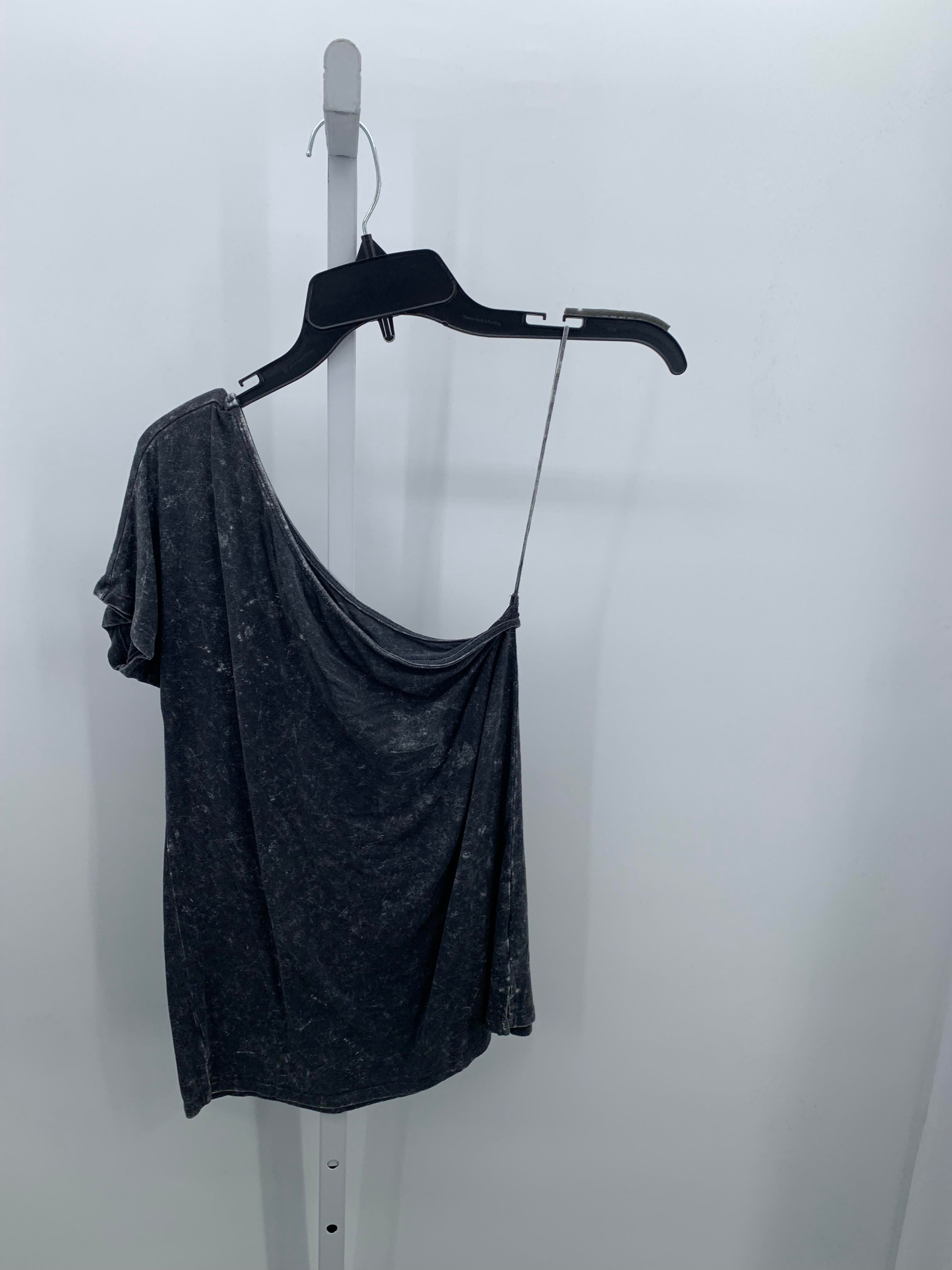 Aero Size X Small Juniors Short Sleeve Shirt