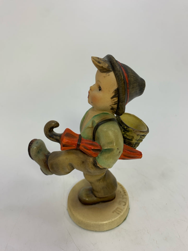 VTG HUMMEL GLOBE TROTTER BOY FIGURINE.