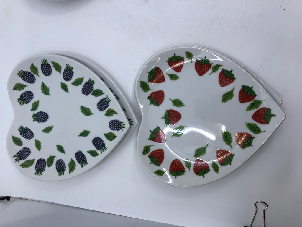 8 HEART SHAPED PLATES -STRAWBERRY,RASPBERRY,BLUEBERRIES,BLACKBERRY.