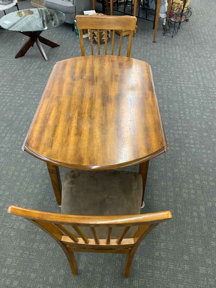 SMALL ROUND DROP LEAF TABLE +2 CHAIRS.