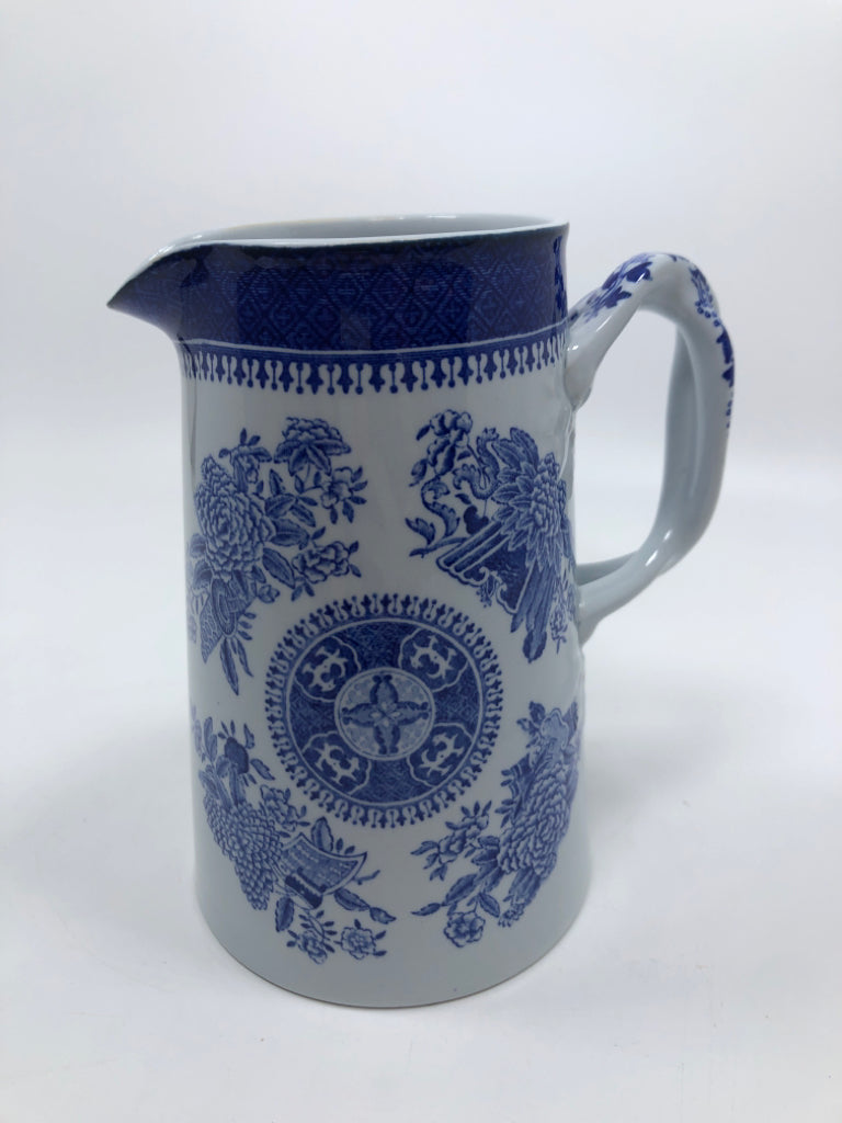SMALL BLUE SPODE FITZHUGH PITCHER.