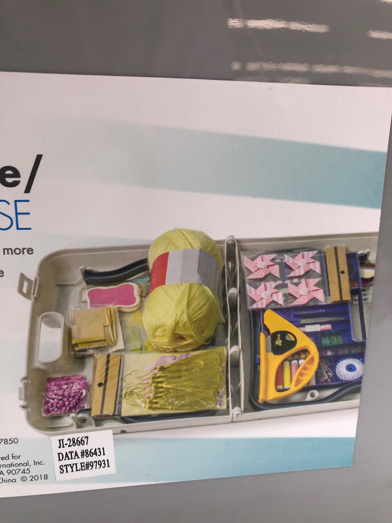 NWT FOLDING TABLE STORAGE CASE.