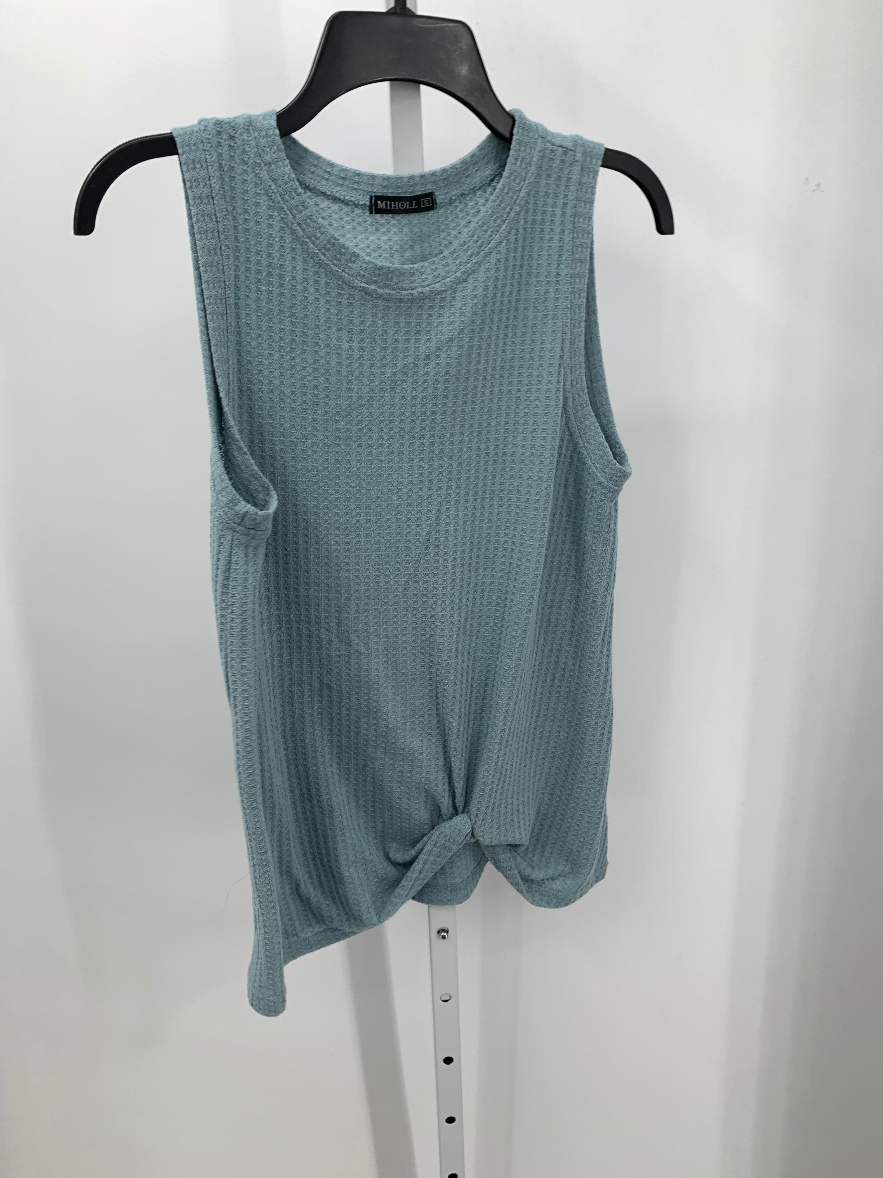 Size Small Misses Tank