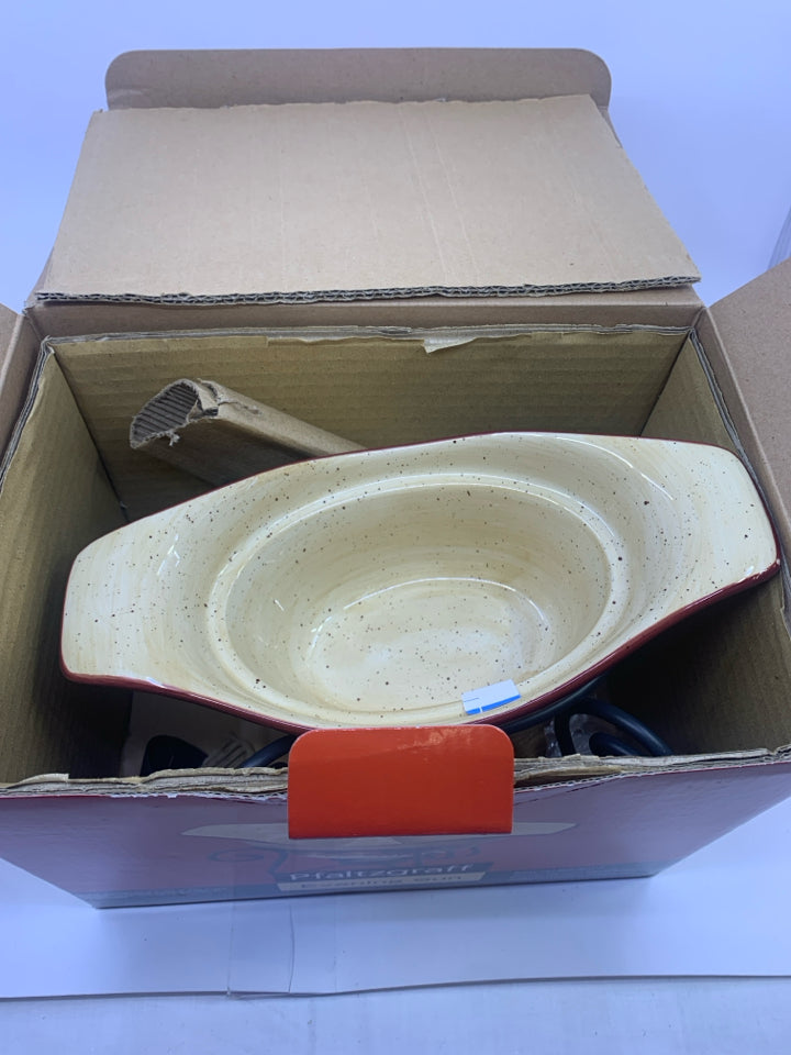 NI PFALTZGRAFF GRAVY SERVER WITH WARMER.