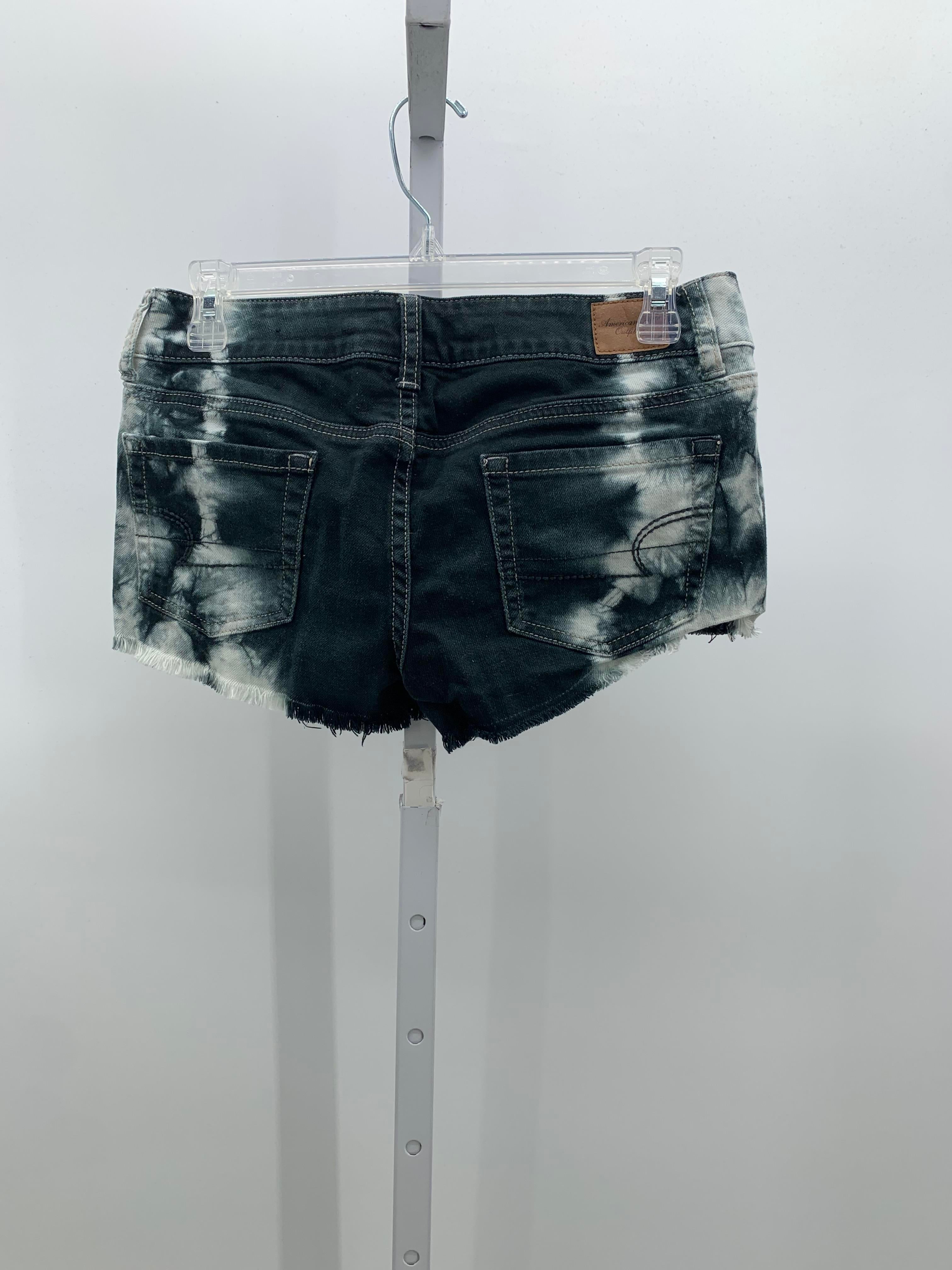 American Eagle Size 2 Juniors Shorts