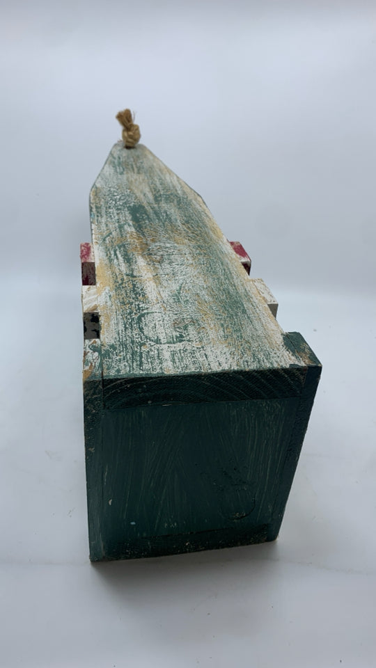 RUSTIC WOOD WINE BOTTLE HOLDER.