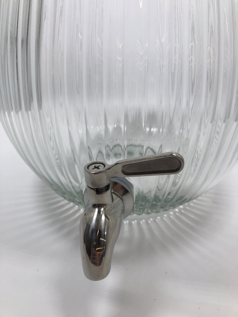 RIBBED DRINK DISPENSER W/WOOD LID.