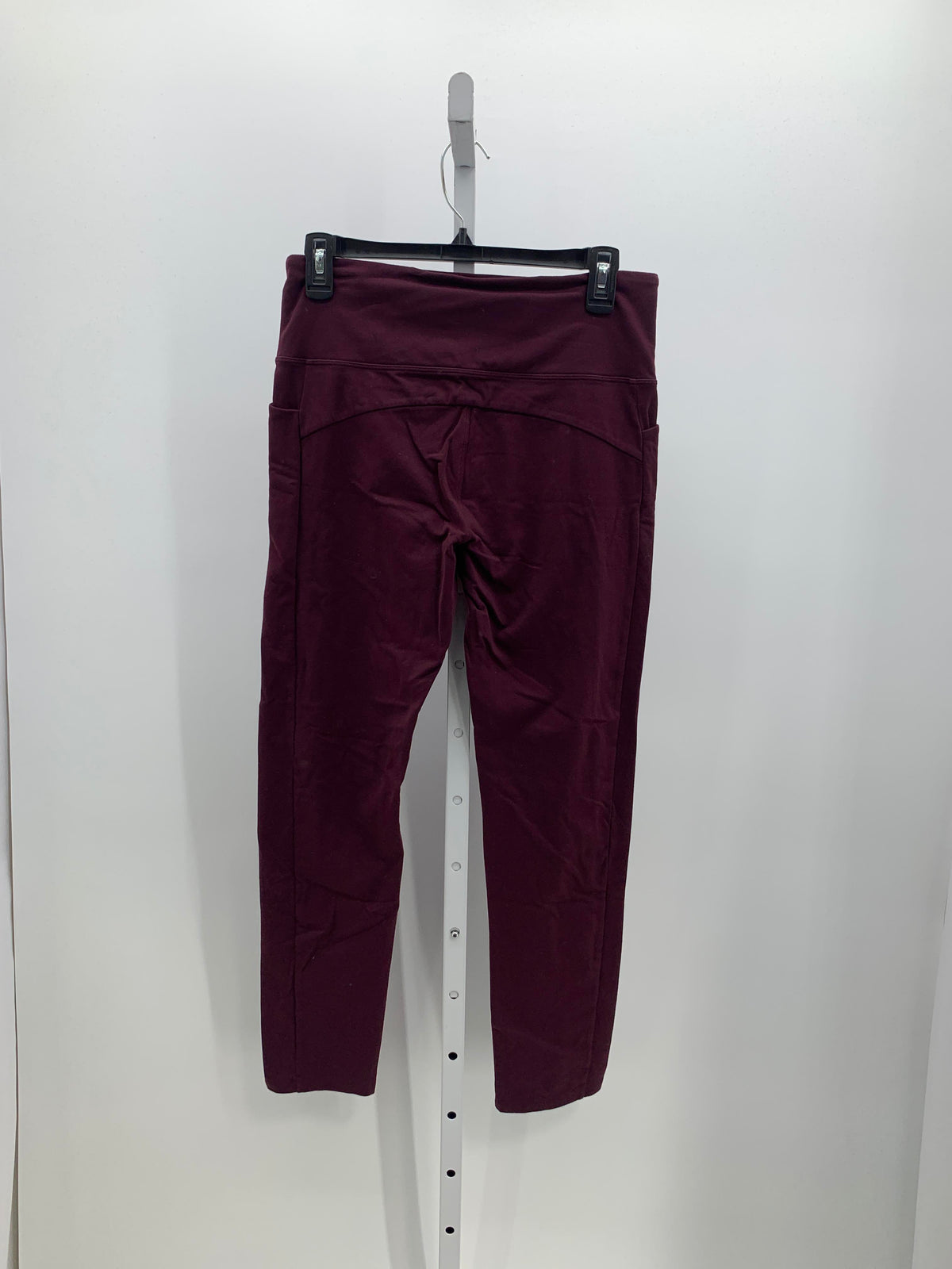 Athleta Size Medium Misses Leggings