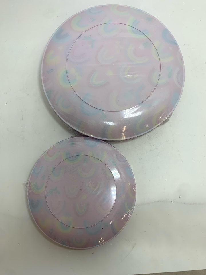 NIB 20PC RAINBOW PLATES.