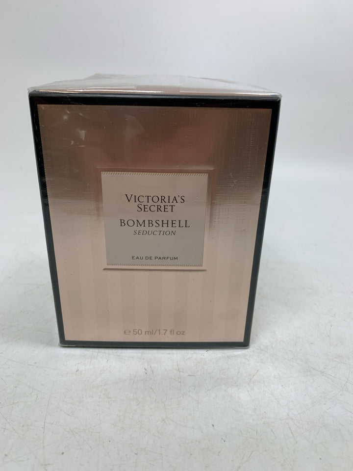 Victoria's Secret Bombshell Eau De Parfum 1.7 oz - New