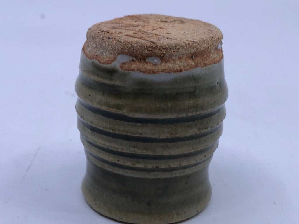 OLIVE GREEN RIBBED MINI POTTERY VASE.