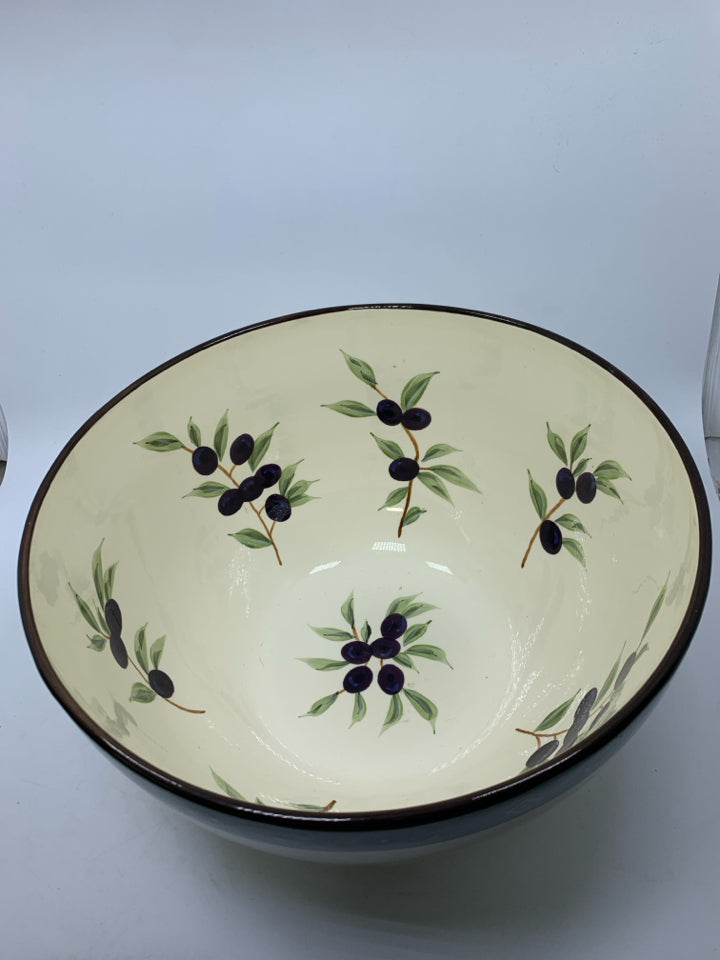 LARGE OLIVE DESIGNED SERVING BOWL.