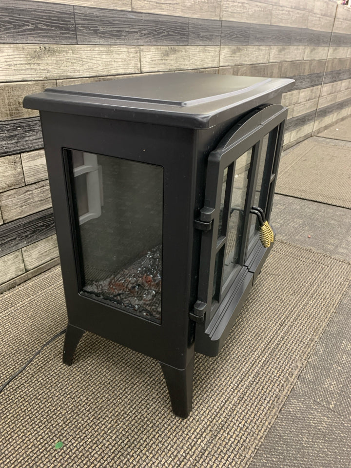 DOUBLE DOOR ELECTRIC FIREPLACE.