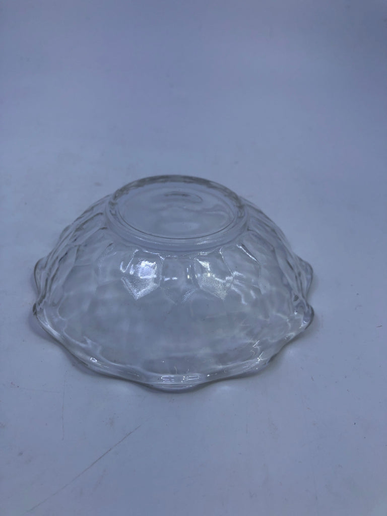 3 RUFFLED GLASS BOWLS.