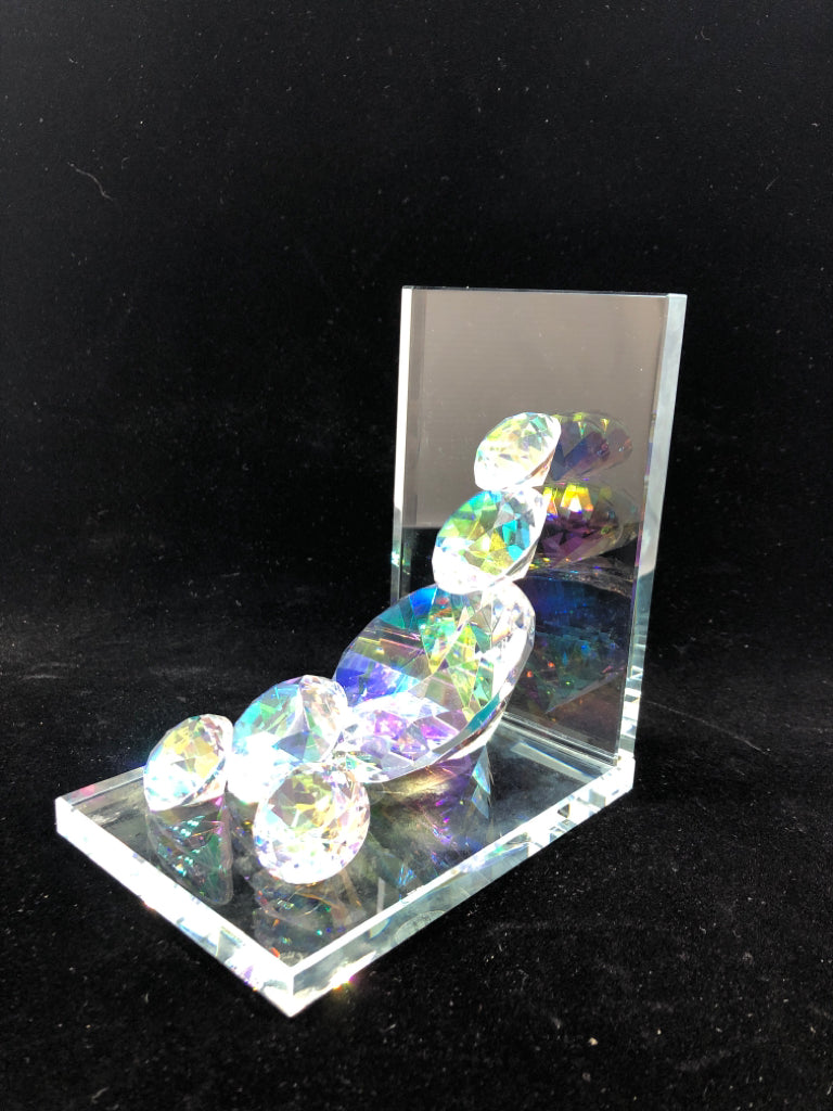 1 CRYSTAL DIAMOND BOOK END.