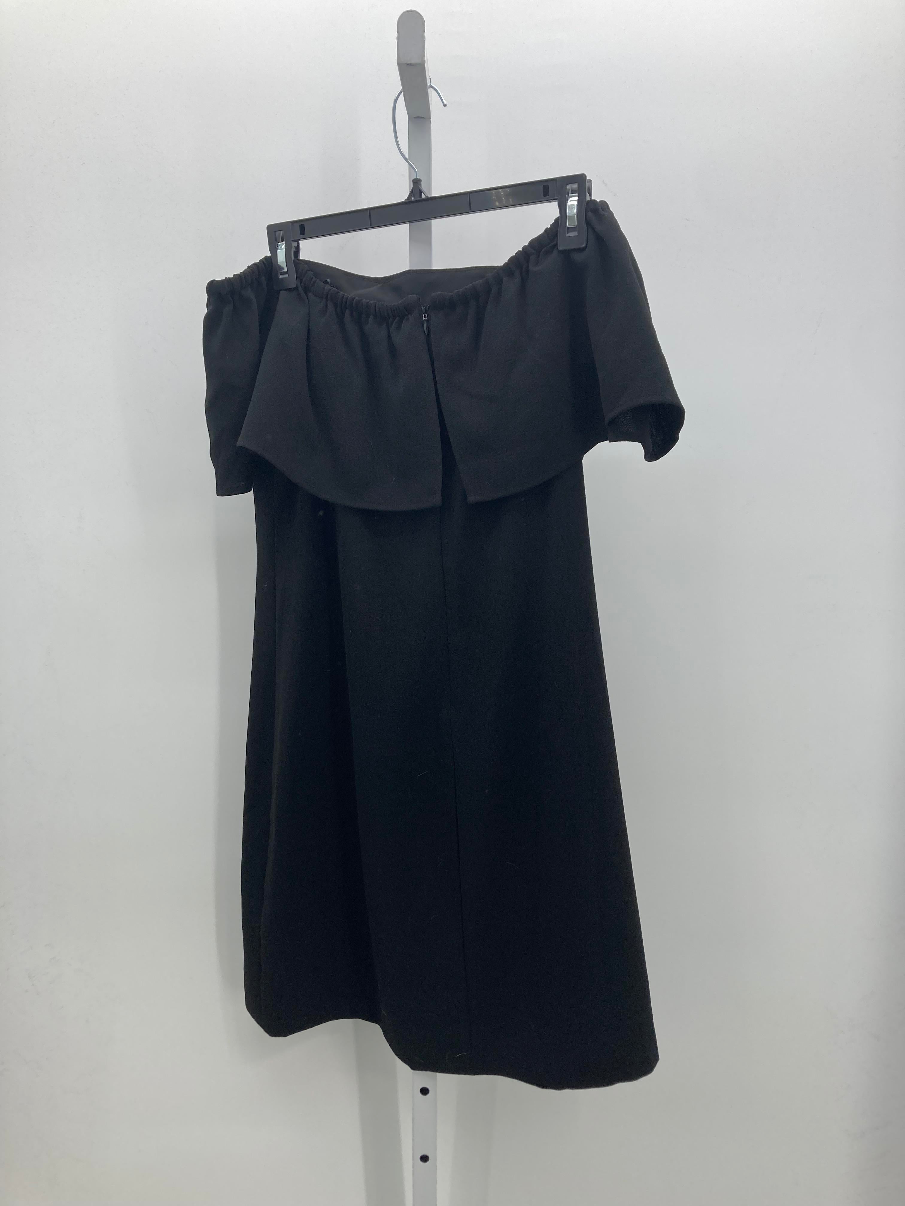 Size Medium Juniors Short Sleeve Dress