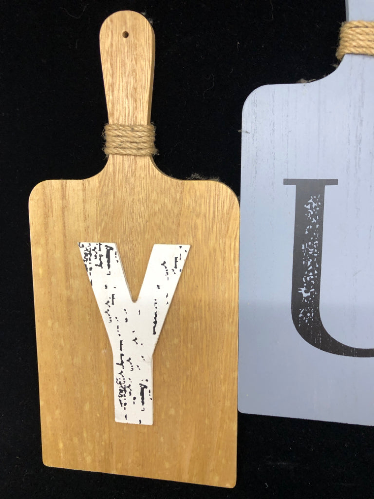 YUM PADDLE WALL DECOR.