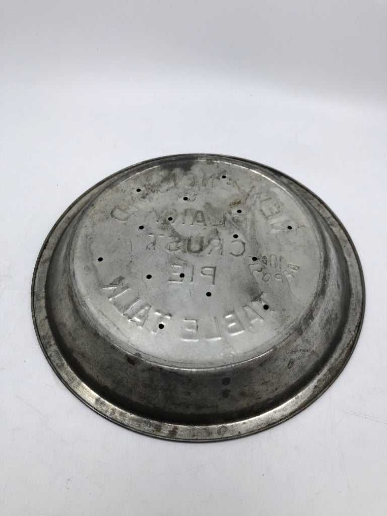 VTG TABLE TALK PIE DISH.