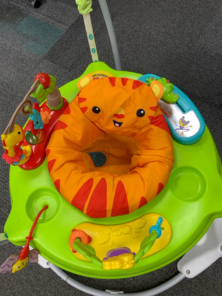 Fisher-Price Roarin' Rainforest Jumperoo - Infant Activity Center with Music, Li