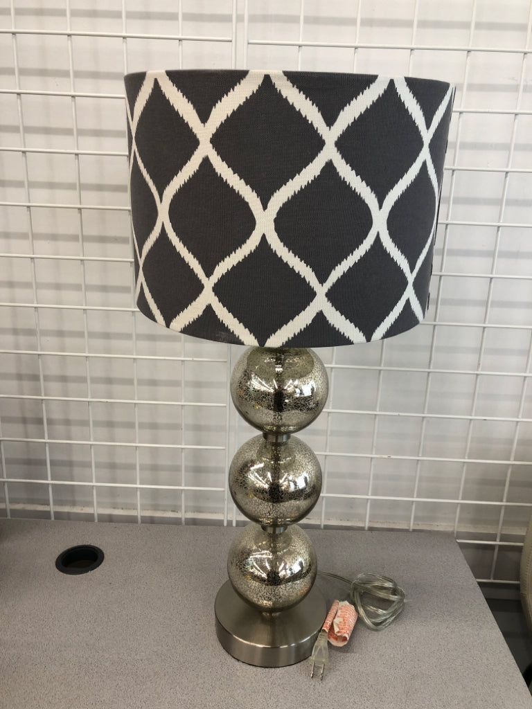 STACKED MERCURY LAMP W/GRAY SHADE.