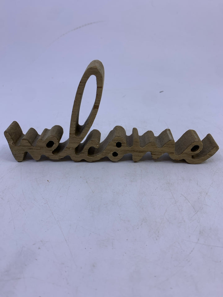 WOOD "WELCOME" CUTOUT SIGN.