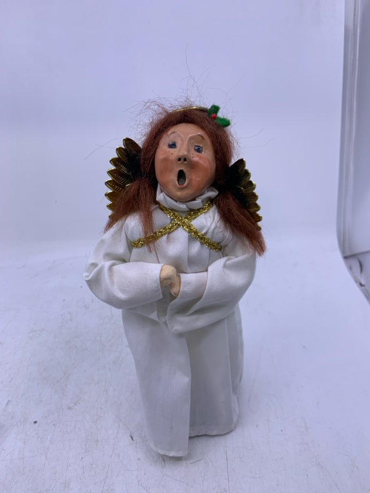 RED HAIRED GIRL ANGEL CAROLER 1987 BYERS' CHOICE.