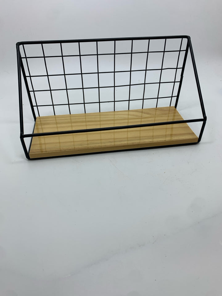 SMALL BLACK METAL HANGING SHELF W/ WOOD BASE.