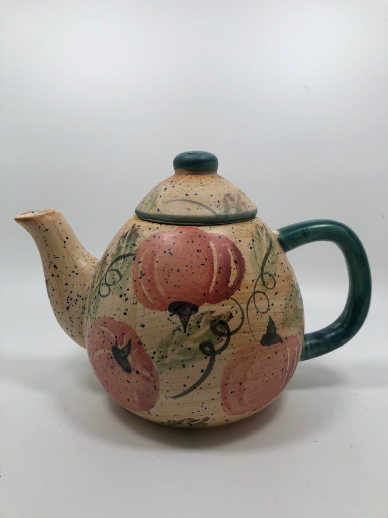 GREEN/ORANGE PUMPKIN /LEAF TEAPOT W/LID.