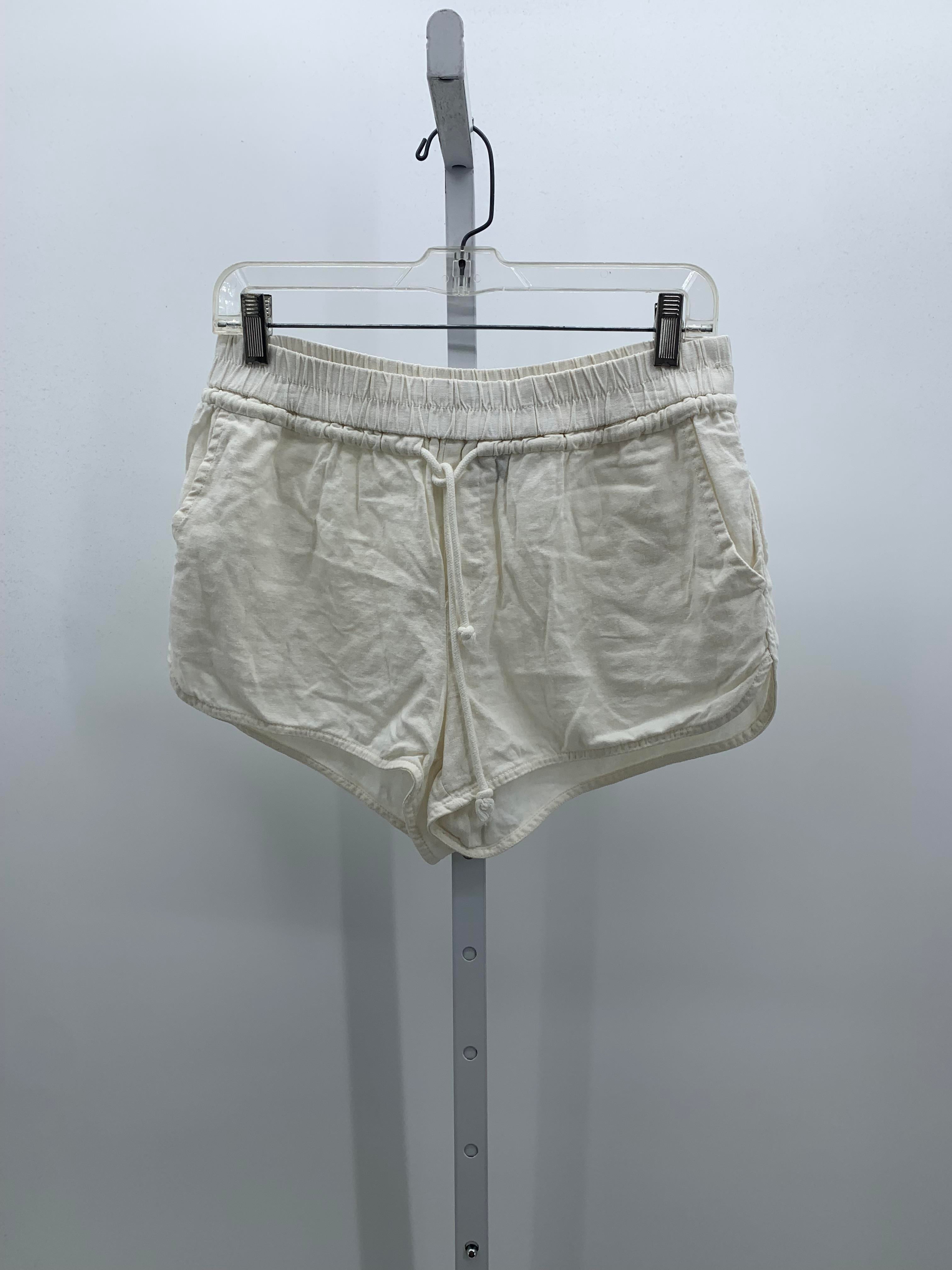 Size Medium Juniors Shorts
