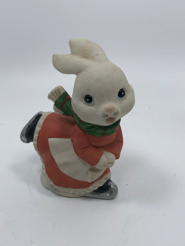 VTG CHRISTMAS ICE SKATING BUNNY-HOMCO.