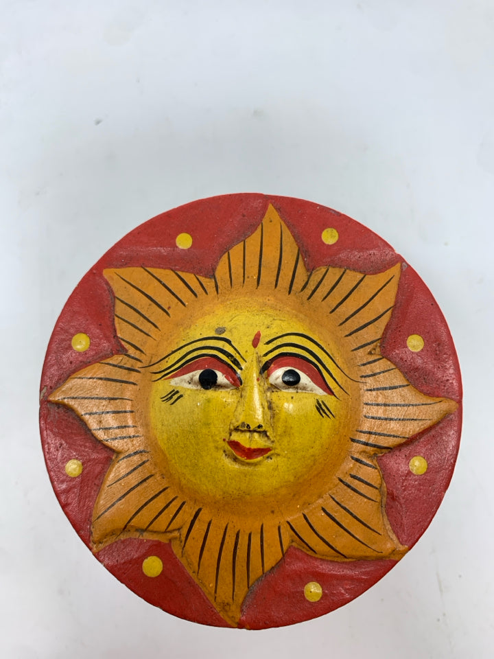 SM ROUND SUN TRINKET BOX.