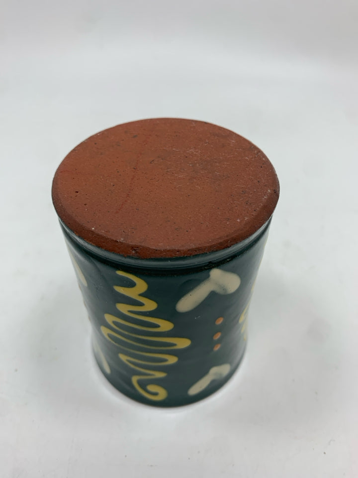 YELLOW HEART TERRA COTTA CUP.