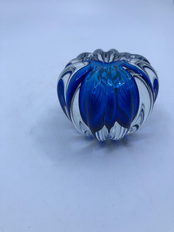 RIBBED BLUE PAPERWEIGHT BLOWN GLASS.