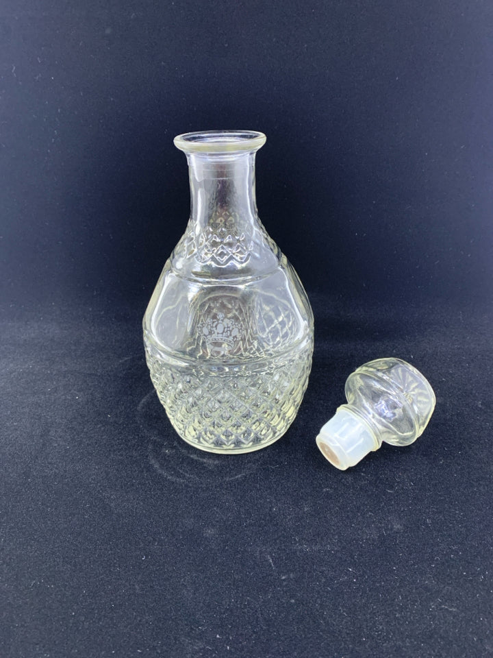 GLASS DECANTER W ETCHED CROWN.
