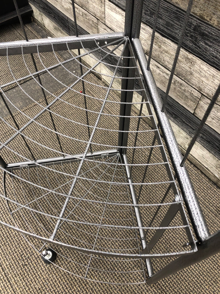 FOLDABLE 3-TIER CORNER STAND.