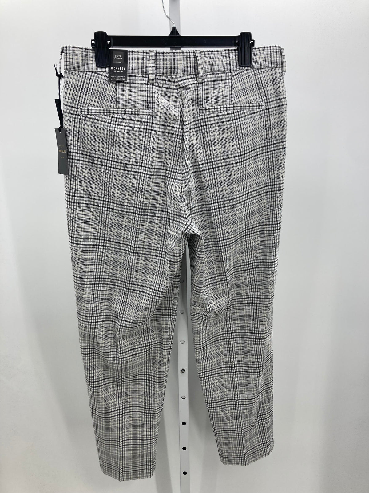 NEW PLEATED PLAID.