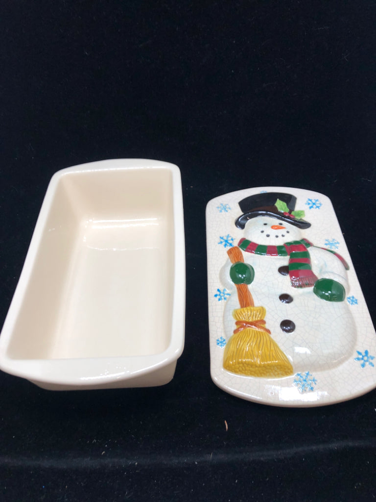 CREAM CERAMIC SNOWMAN LOAF PAN W/LID.