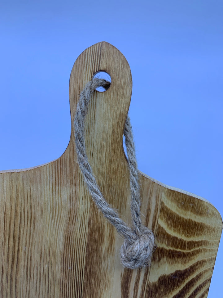 WOOD TABLET STAND.