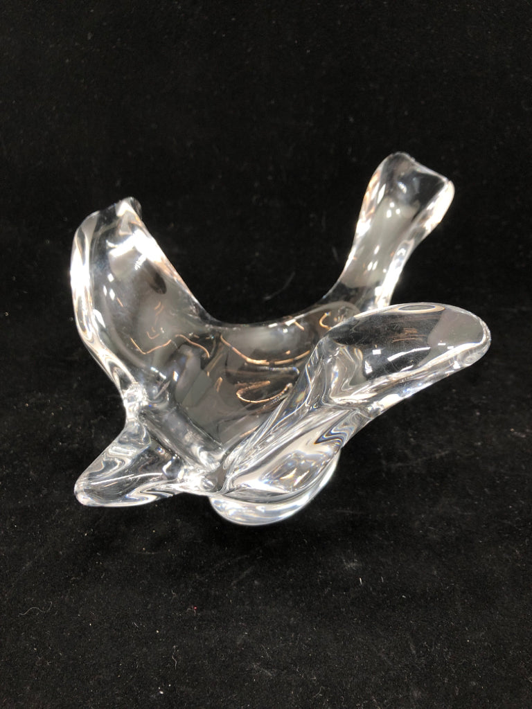 GLASS DOVE BOWL.