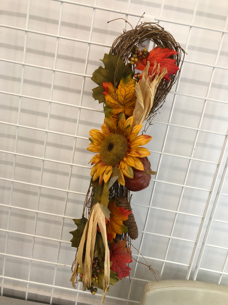 FALL SUNFLOWER FLORAL DECORATED TWIG SWAG.