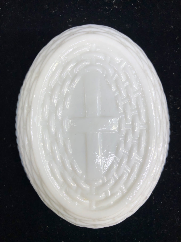 VTG MILK GLASS HEN IN BASKET.