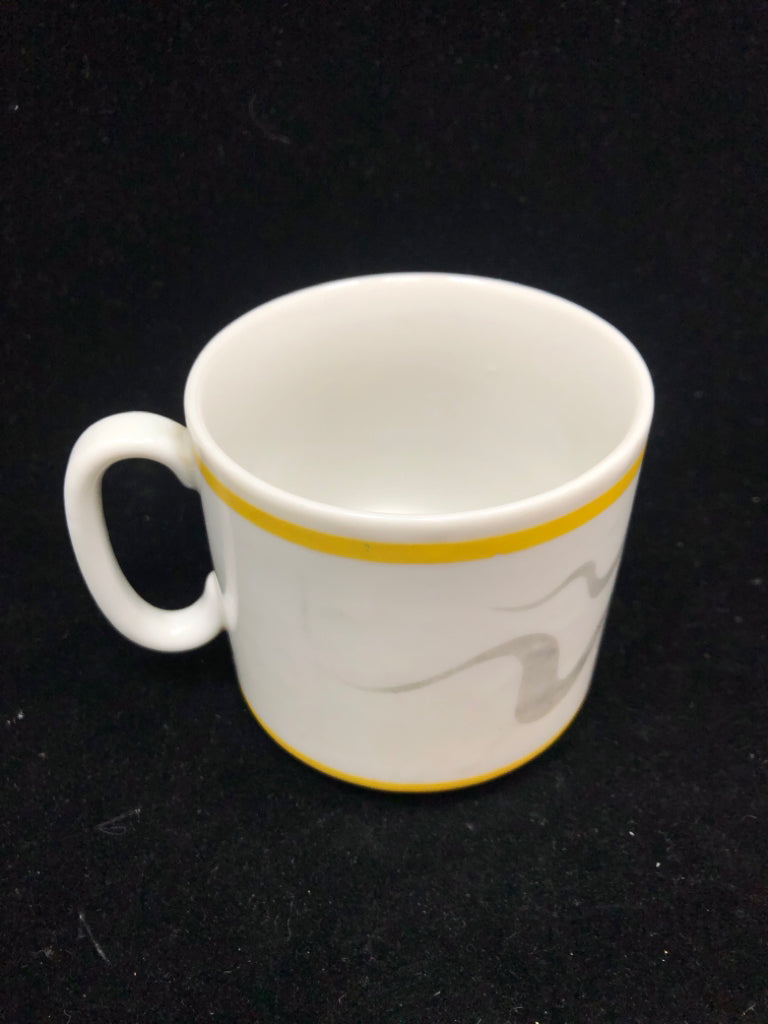 VTG-STYLE DAD MUG.