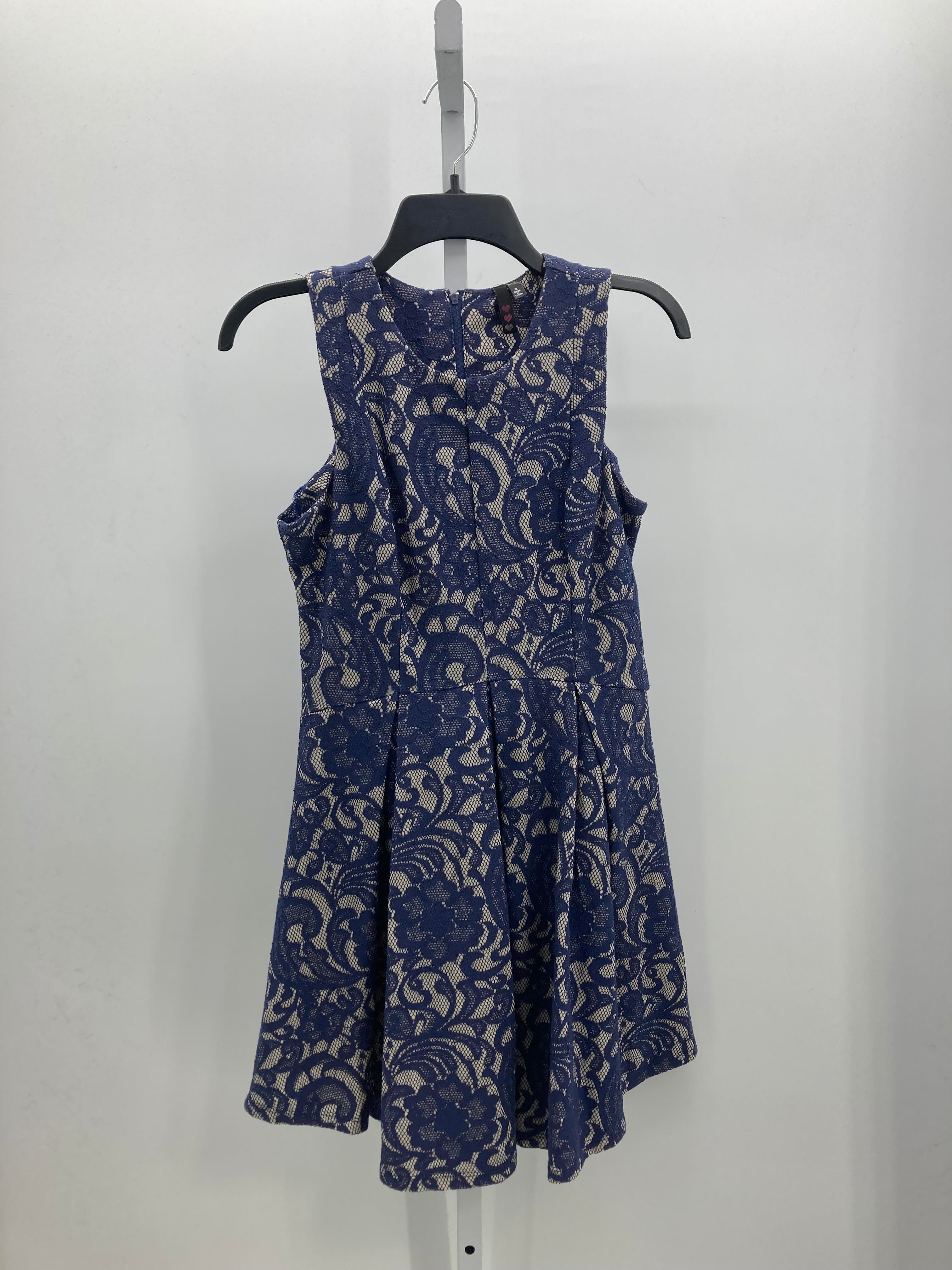 Three Pink Hearts Size Medium Juniors Sleeveless Dress