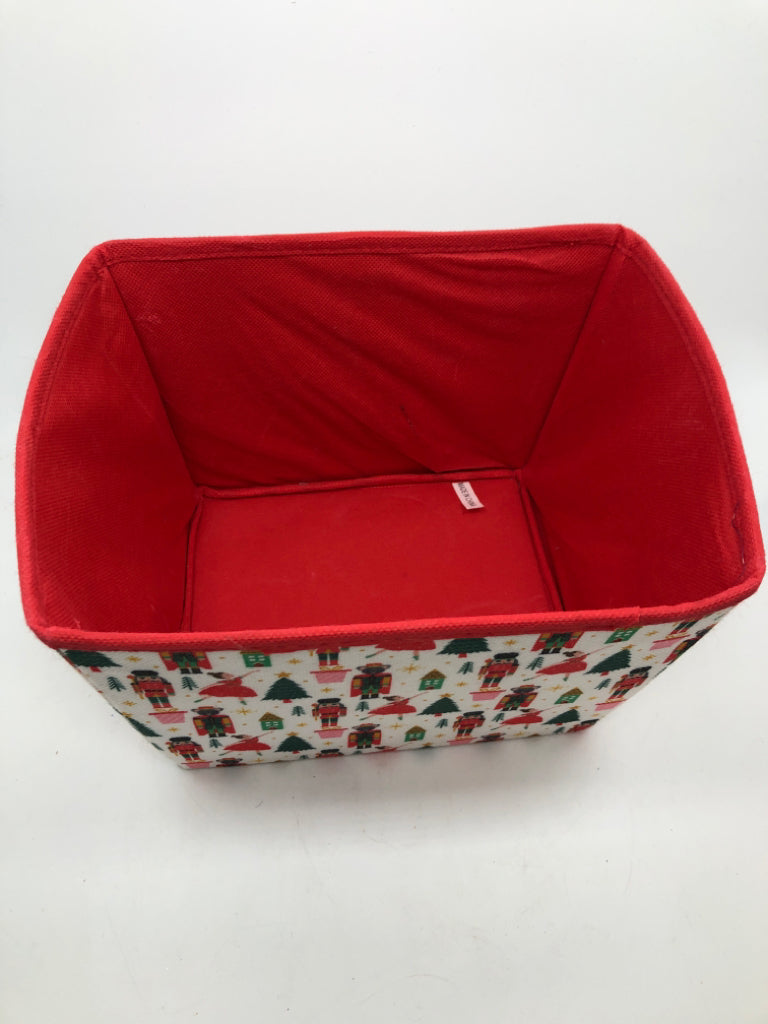 NUTCRACKER & TREE PATTERN CLOTH BIN.