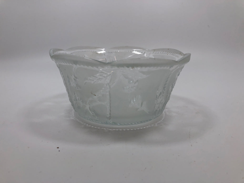VTG FROSTED & CLEAR GLASS BOWL EMBOSSED FLORAL & VINE PATTERN.