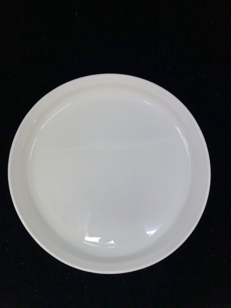 ROUND WHITE CORNING WARE BAKING DISH.