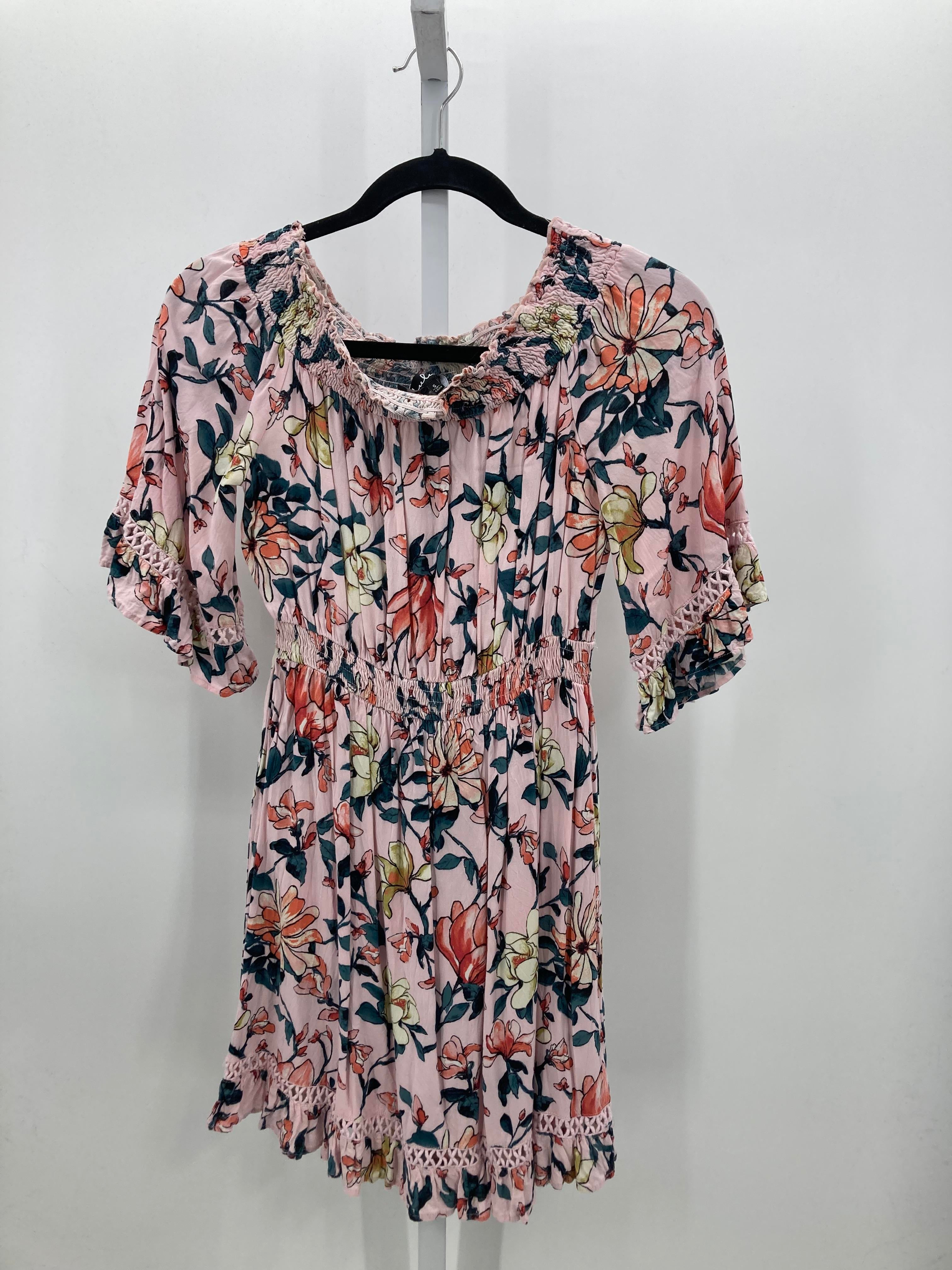 Lulus Size Small Juniors Short Sleeve Dress