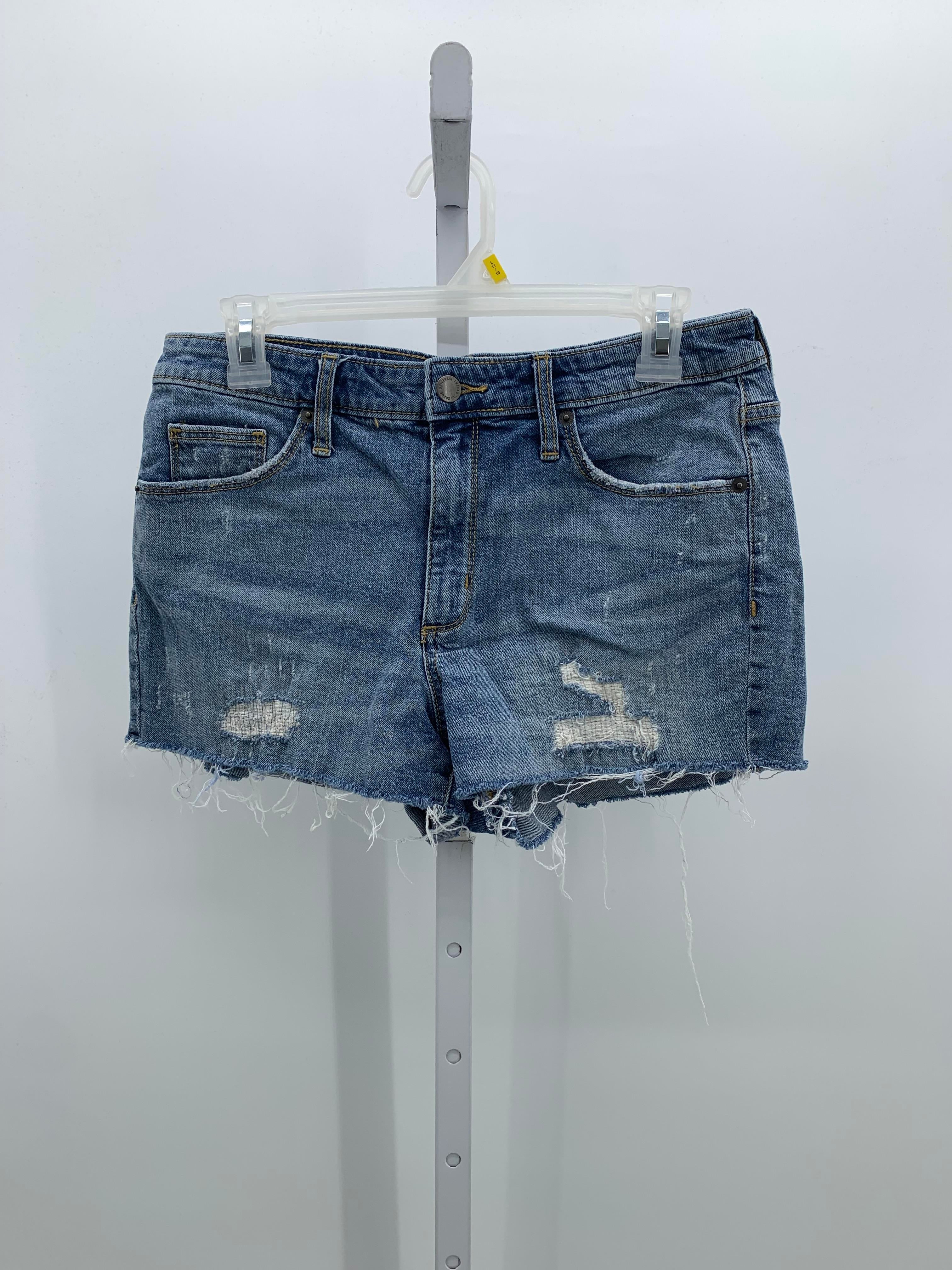 Universal Thread Size 10 Misses Shorts